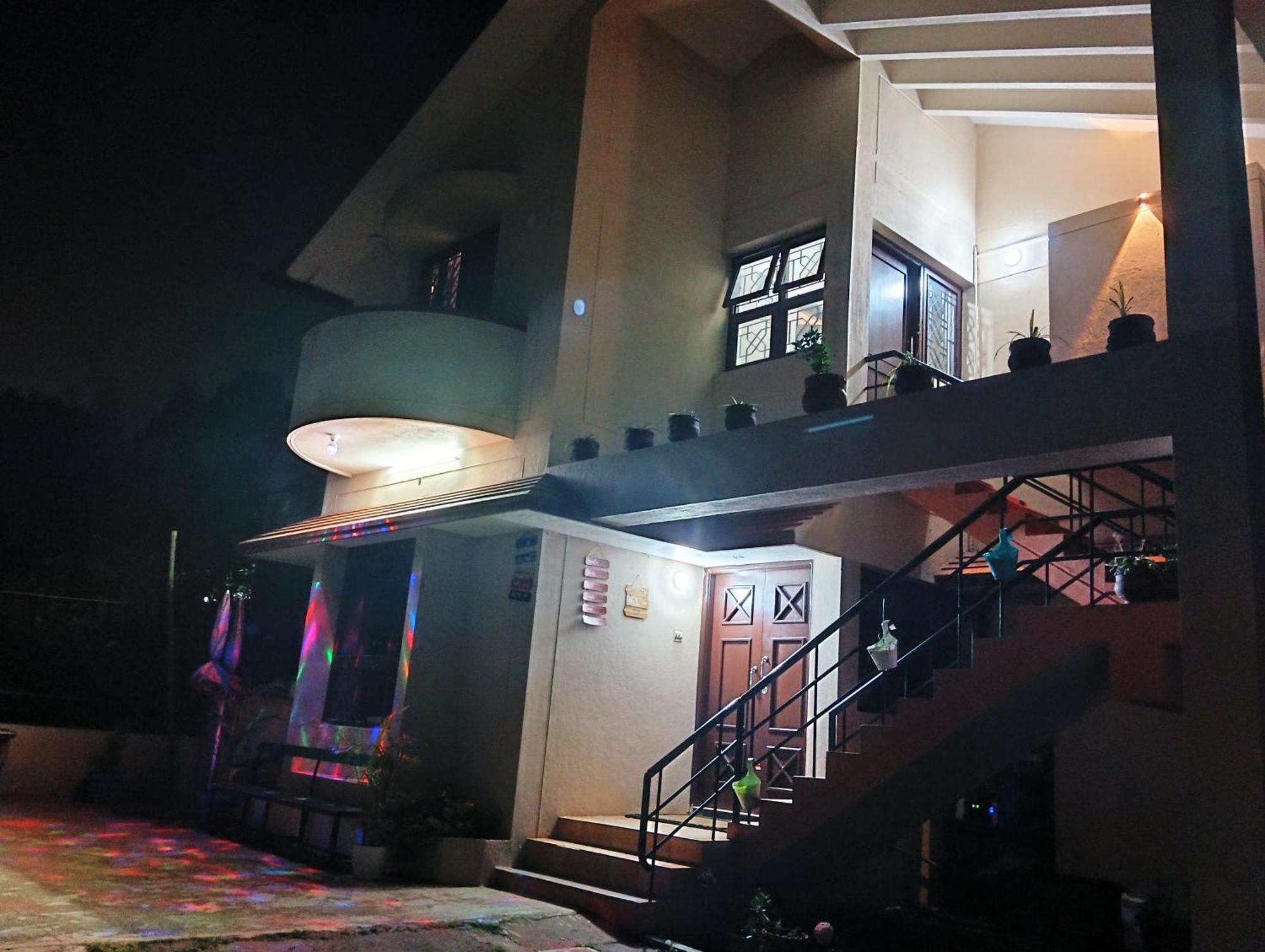 Tree Top Villa Kodaikanal Homestay Room photo